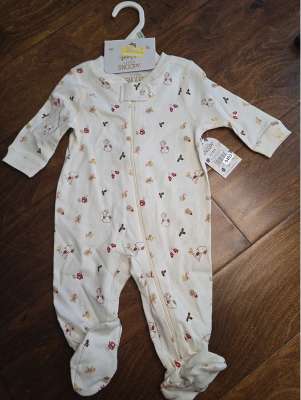 0 to 3m brand new snoopy, christmas pajamas item 483G8